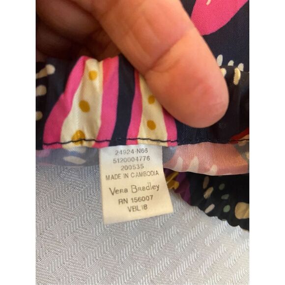 Vera Bradley cinch sack 13x16" Black Paisley bag # 156007 plus 2 reusable totes - Picture 4 of 4